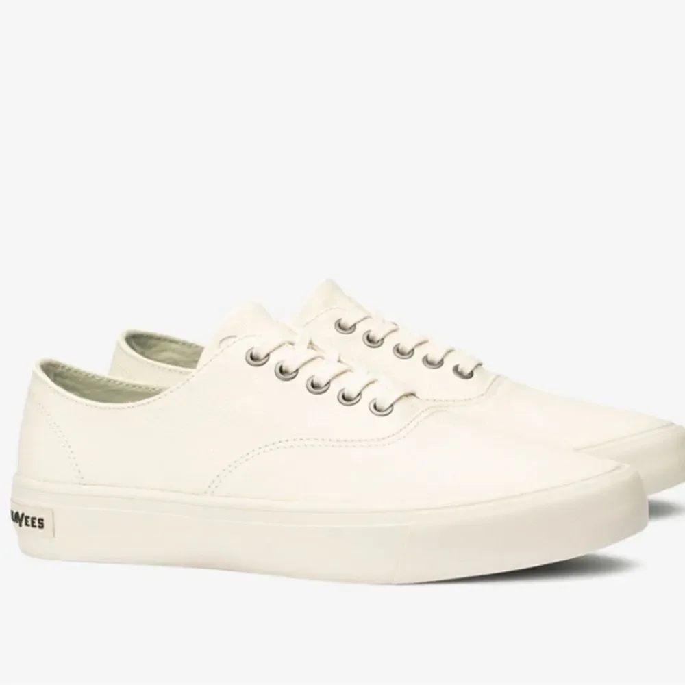 SeaVees‎ Legend Sneaker/white tumbled leather/size 7.  B61